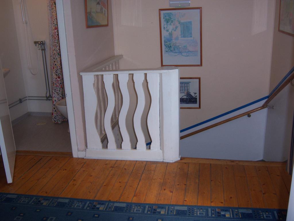 Stf Vandrarhem Mangelgarden Soderkoping Room photo